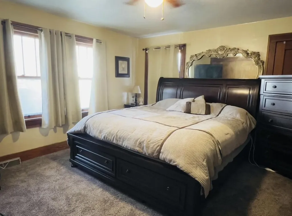 210 N Cedar Marion KS 66861
