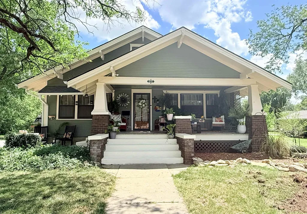 210 N Cedar Marion KS 66861