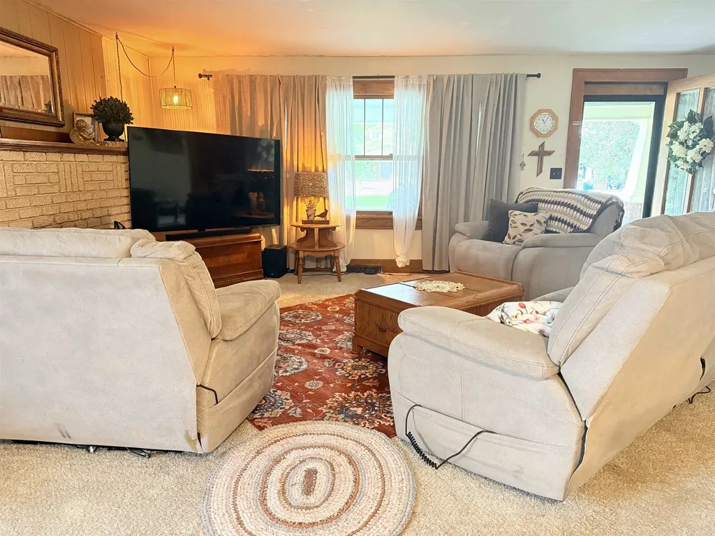 210 N Cedar Marion KS 66861