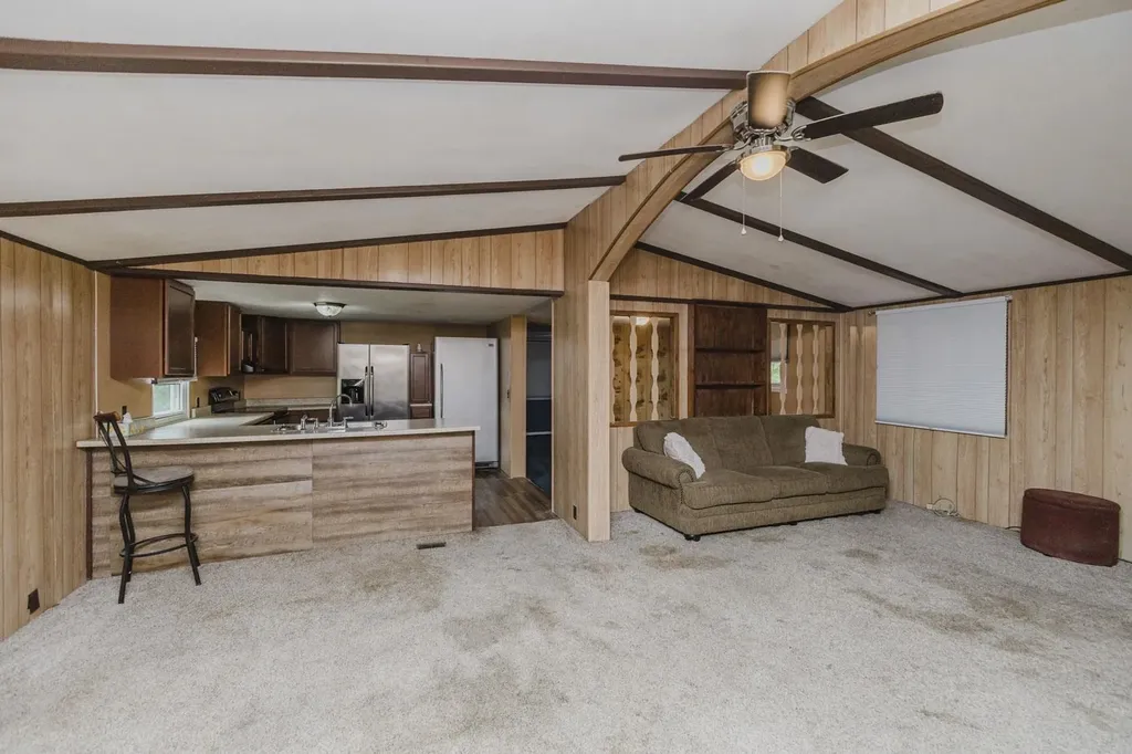 10582 Dennett Road Augusta KS 67010