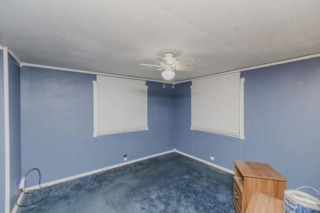 10582 Dennett Road Augusta KS 67010