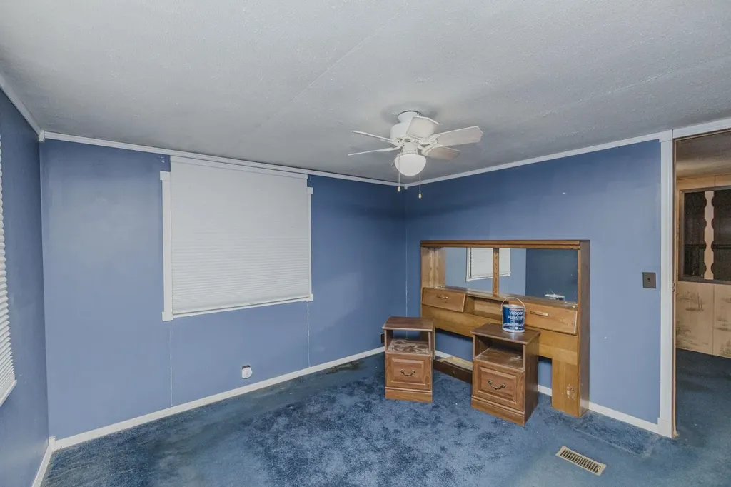 10582 Dennett Road Augusta KS 67010