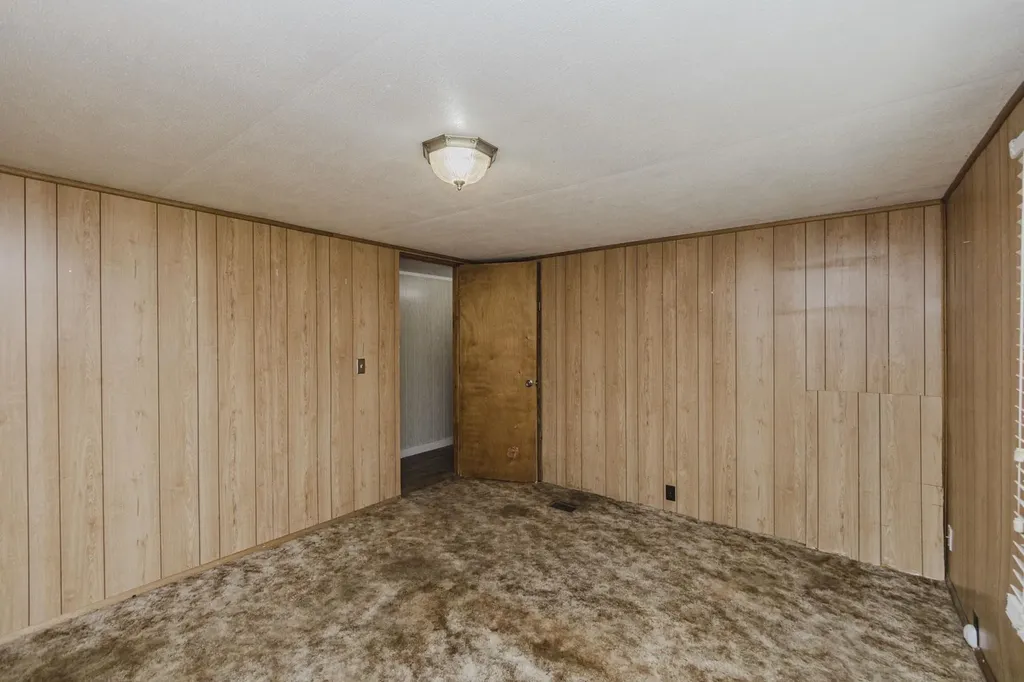 10582 Dennett Road Augusta KS 67010