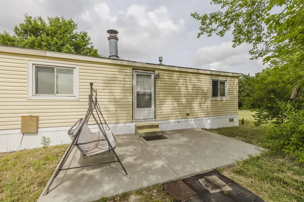 10582 Dennett Road Augusta KS 67010