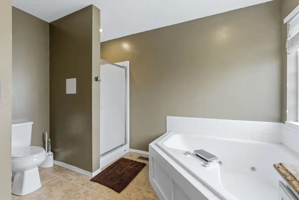 1412 Clubhouse Court Andover KS 67002