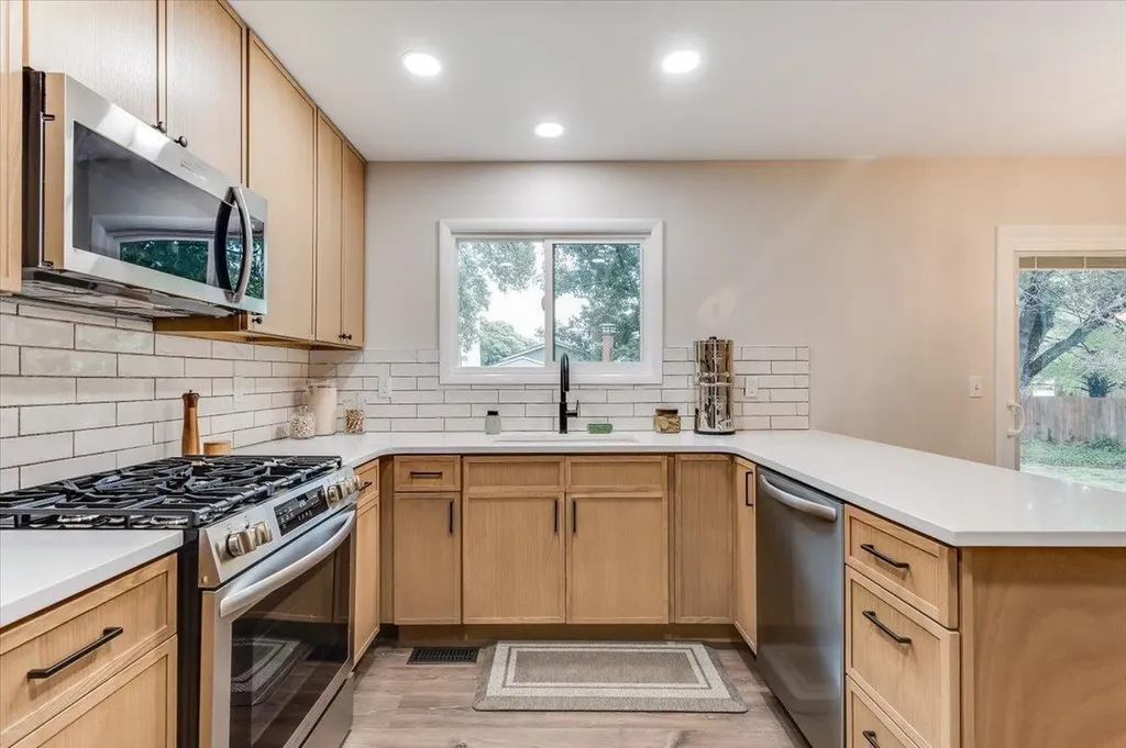 2206 N Basswood Court Derby KS 67037