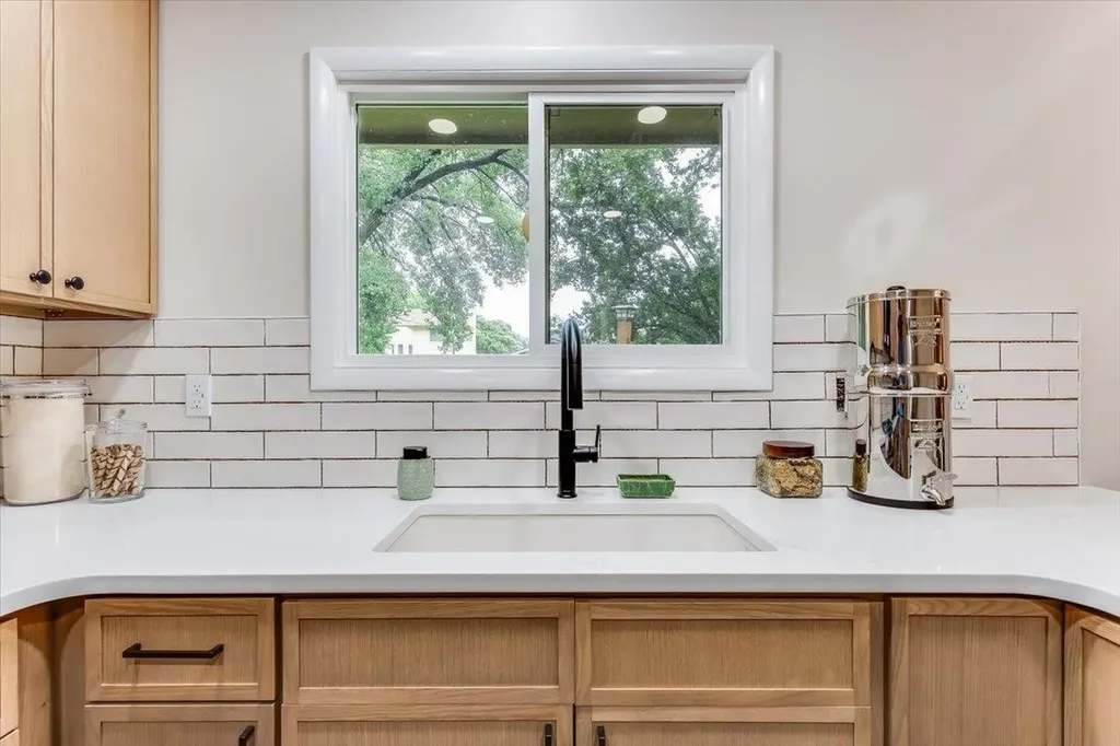 2206 N Basswood Court Derby KS 67037