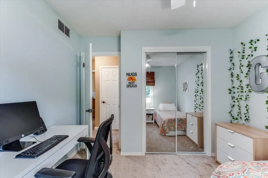 2206 N Basswood Court Derby KS 67037