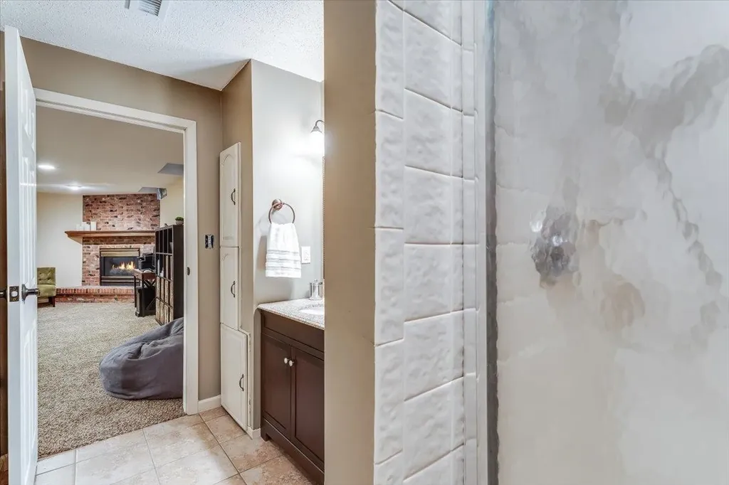 2206 N Basswood Court Derby KS 67037