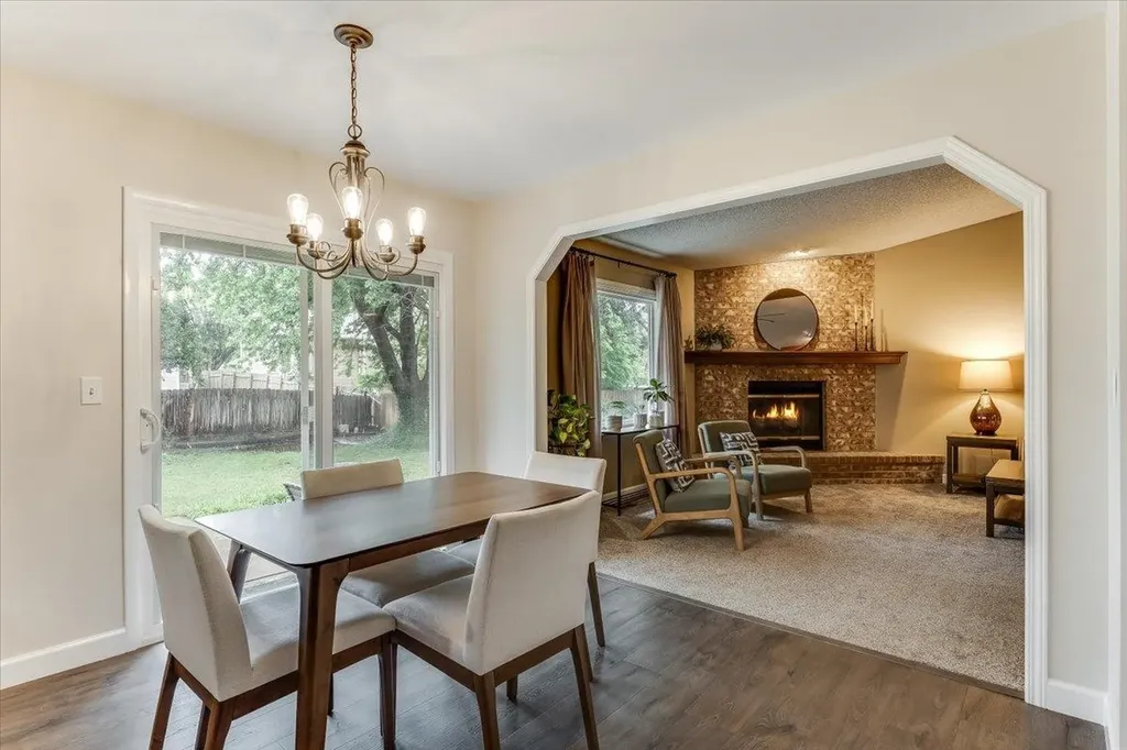 2206 N Basswood Court Derby KS 67037