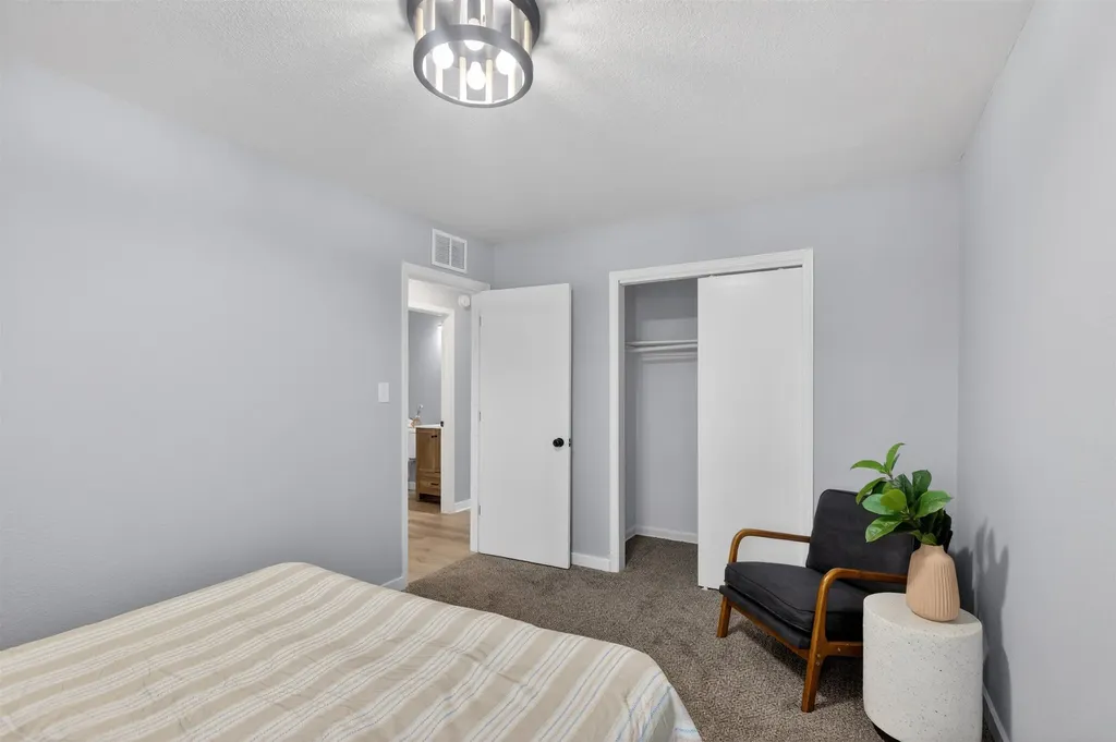 2120 E Random Wichita KS 67214