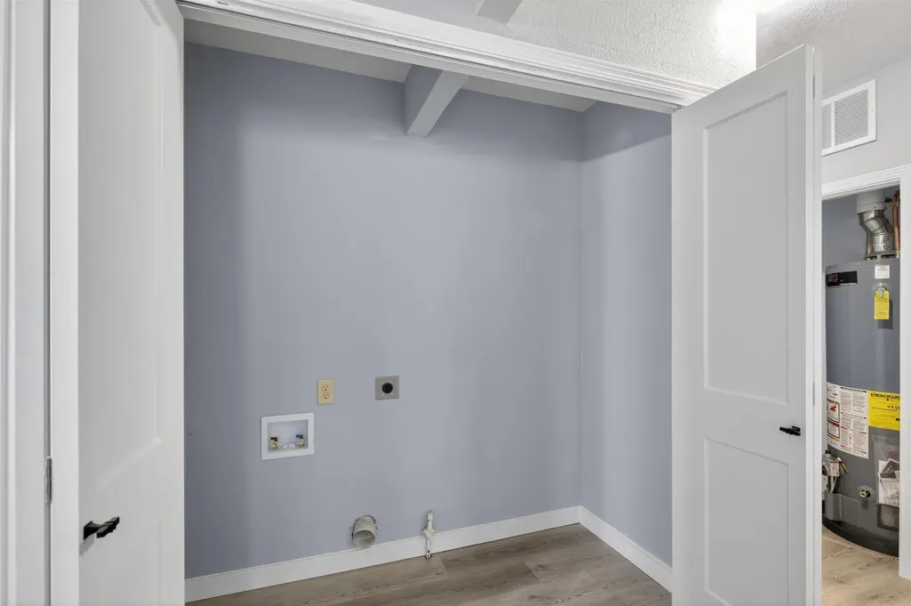 2120 E Random Wichita KS 67214