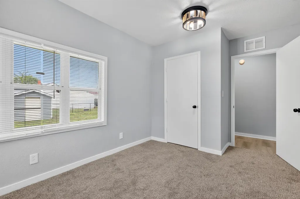 2120 E Random Wichita KS 67214