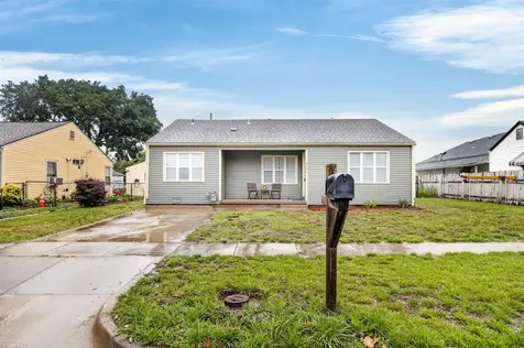 2120 E Random Wichita KS 67214