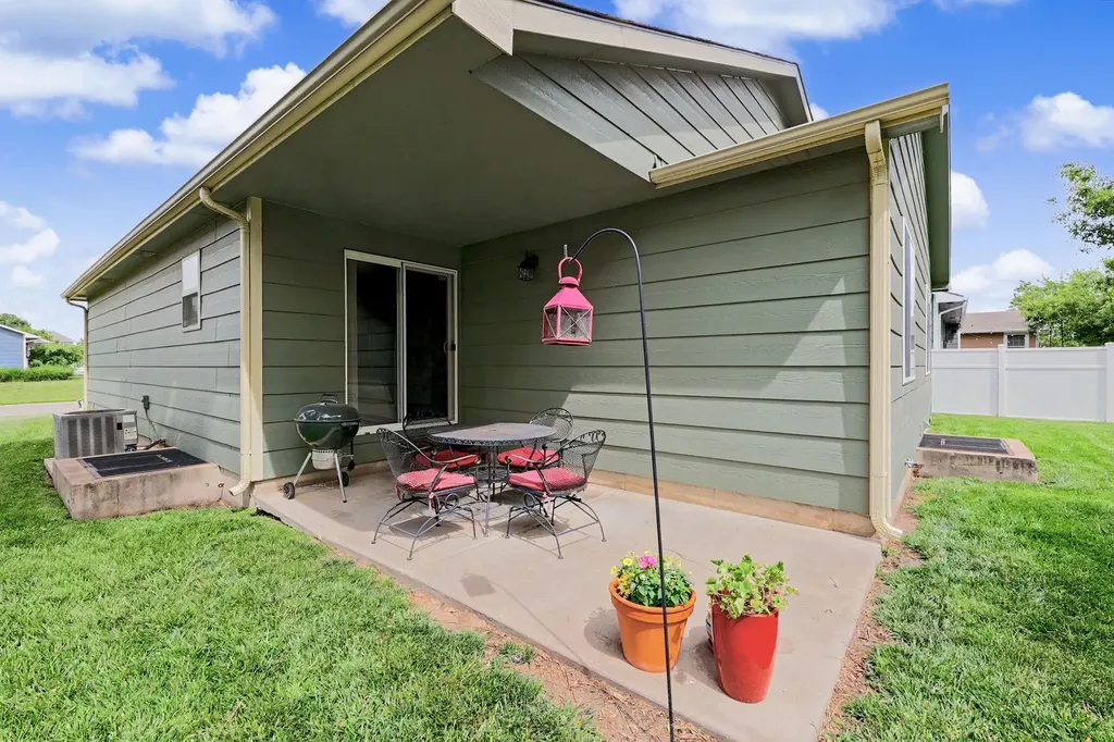 1444 N Stout Wichita KS 67235