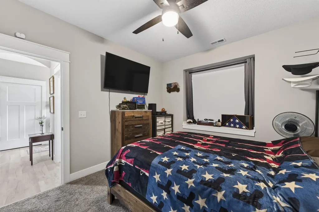 1265 E Park Glen Clearwater KS 67026