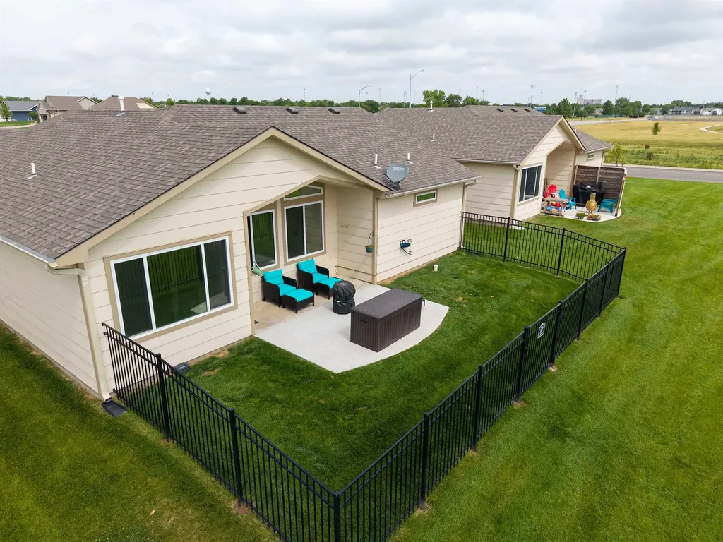 1265 E Park Glen Clearwater KS 67026