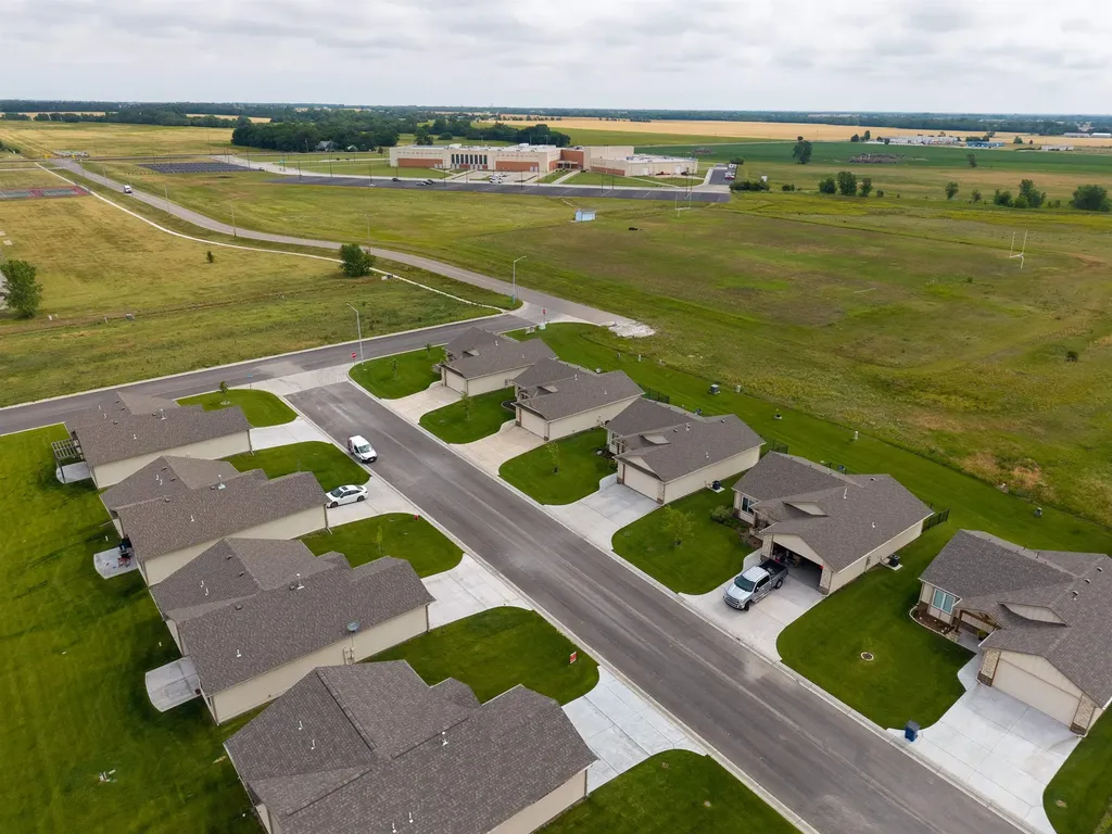 1265 E Park Glen Clearwater KS 67026