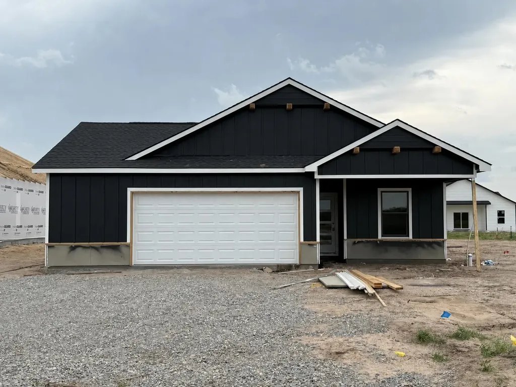2102 S Colt Place Haysville KS 67060