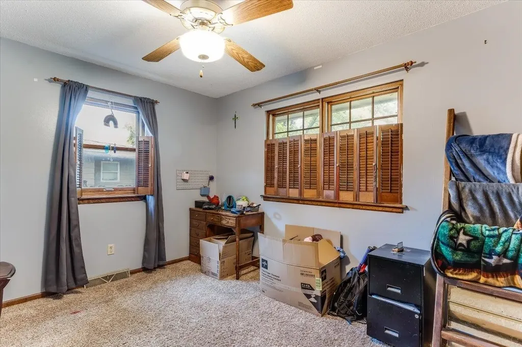 1603 Mound Street Winfield KS 67156