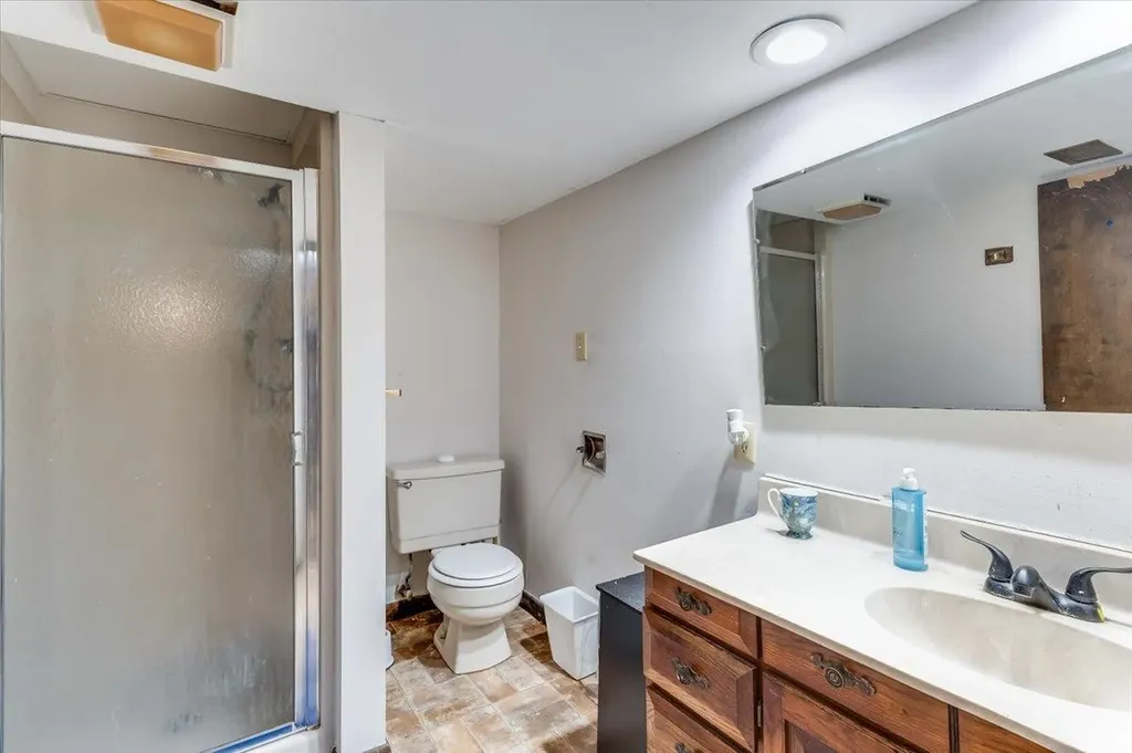 1603 Mound Street Winfield KS 67156