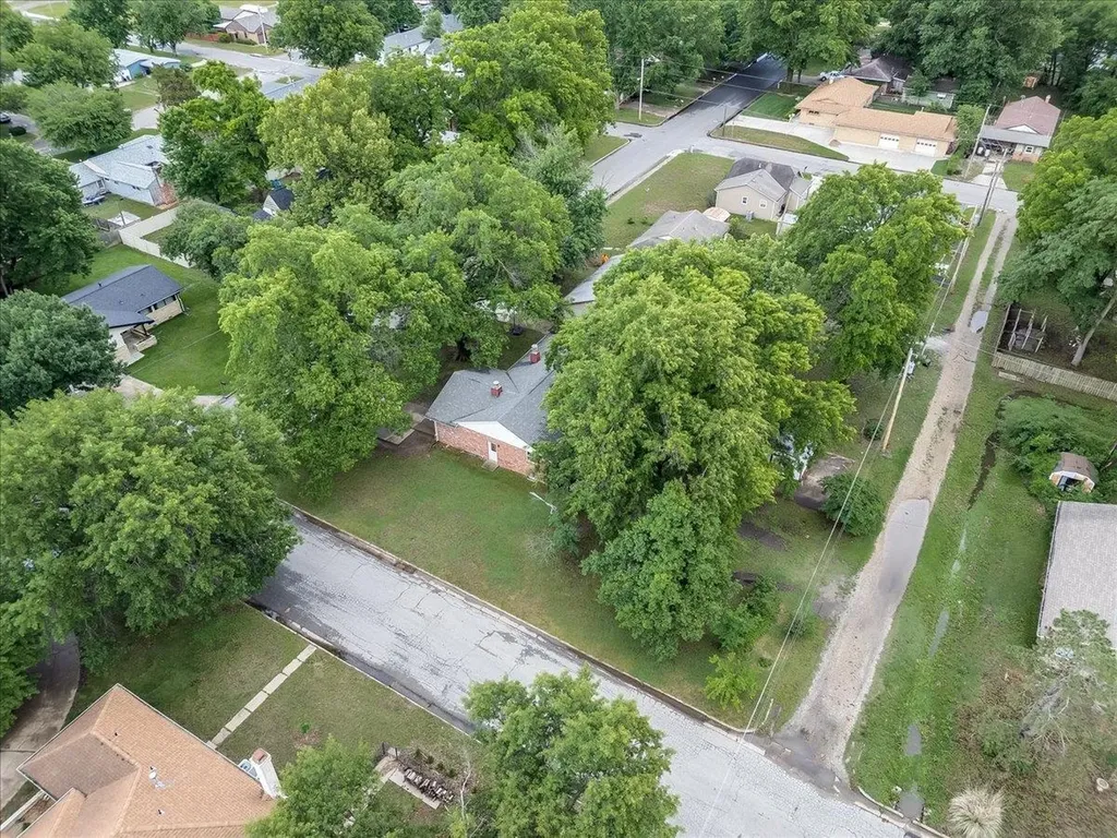 1603 Mound Street Winfield KS 67156