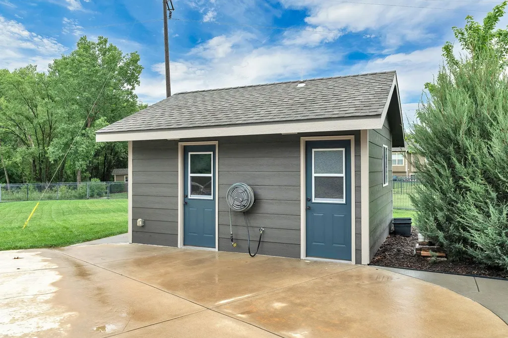 2020 N Newberry Street Derby KS 67037