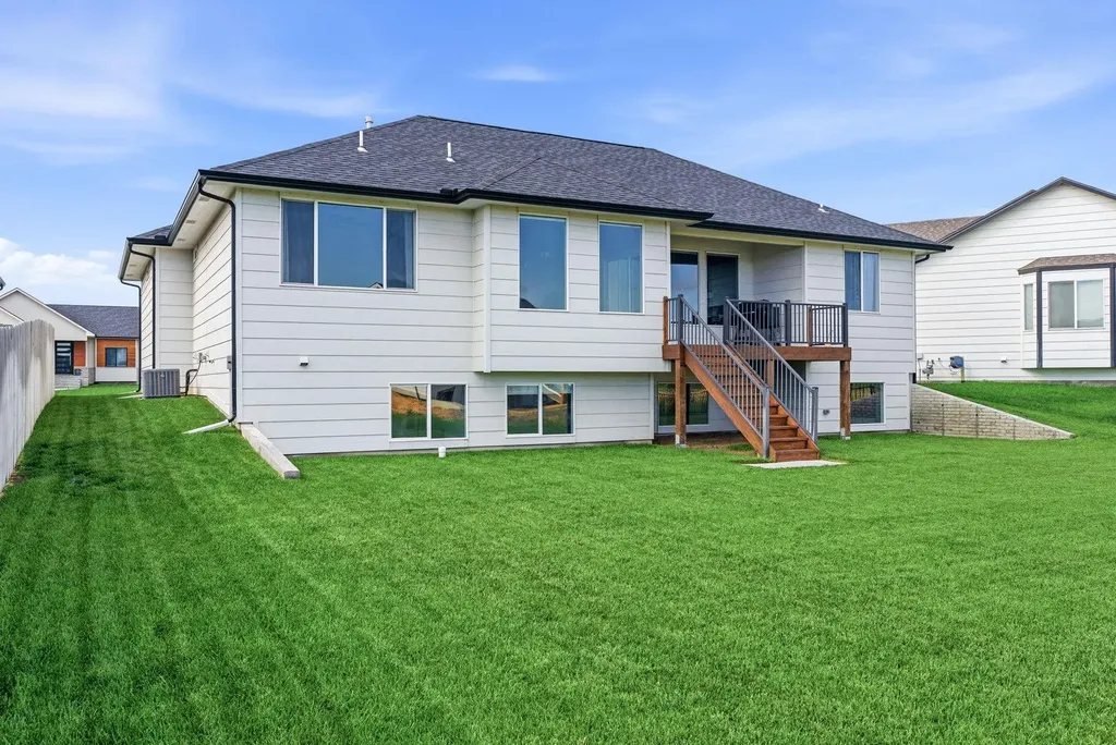 5429 N Saint Paul Court Wichita KS 67204