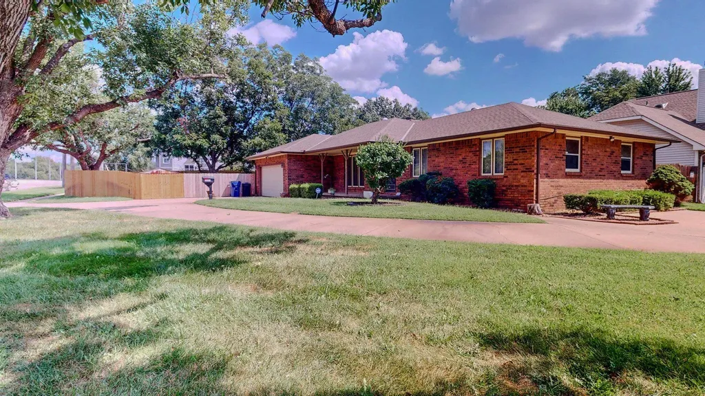 3531 W 21st Street N Wichita KS 67203