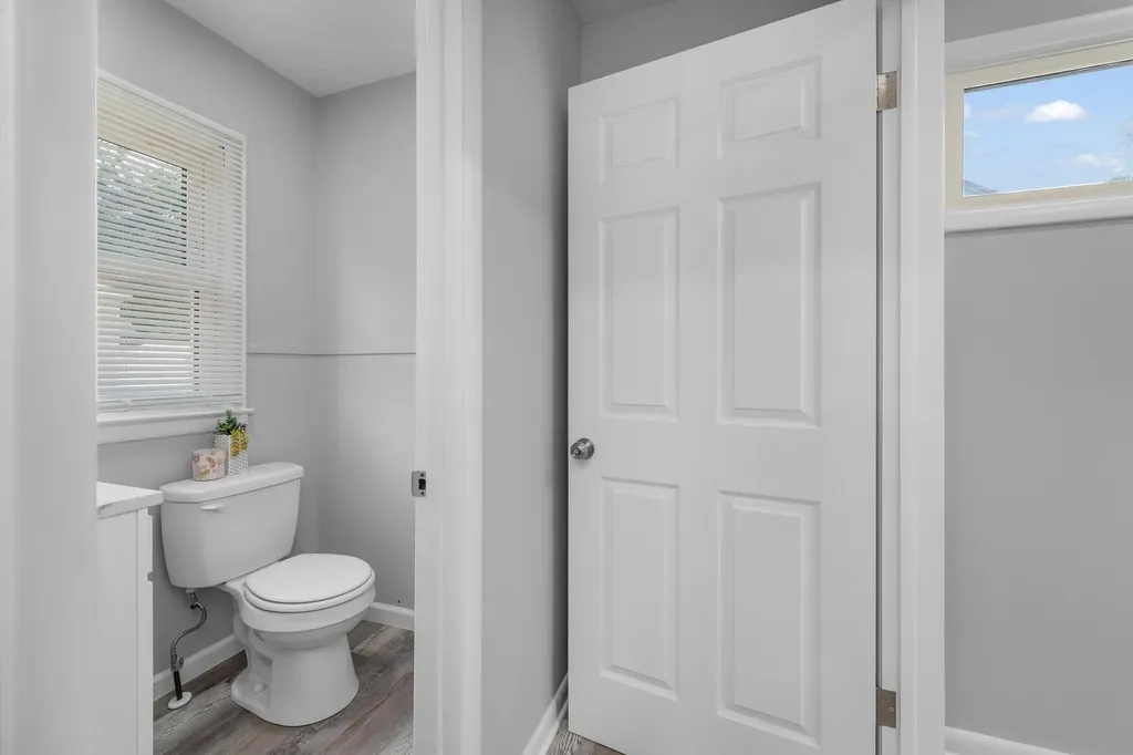 1839 S Bleckley Wichita KS 67218