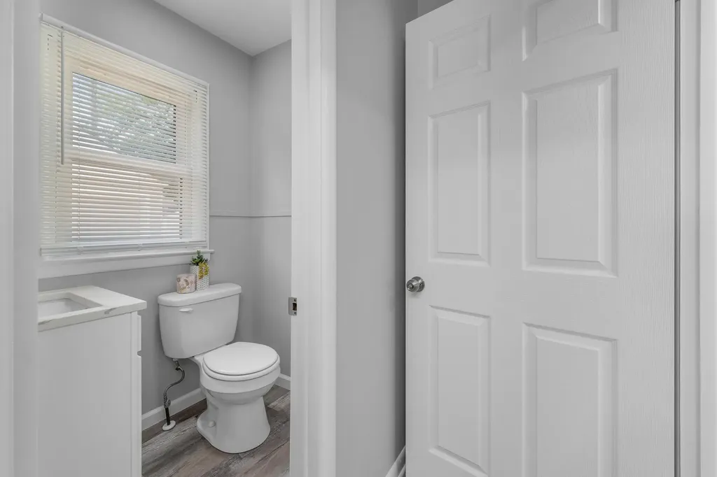 1839 S Bleckley Wichita KS 67218