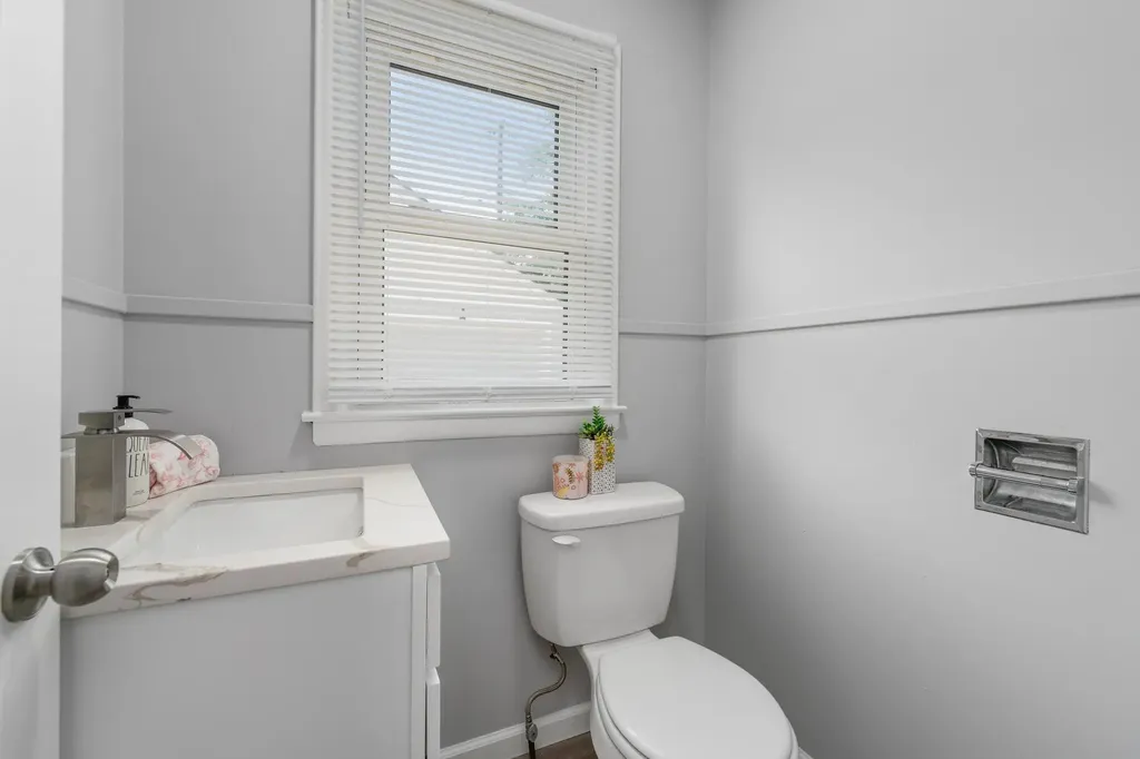 1839 S Bleckley Wichita KS 67218