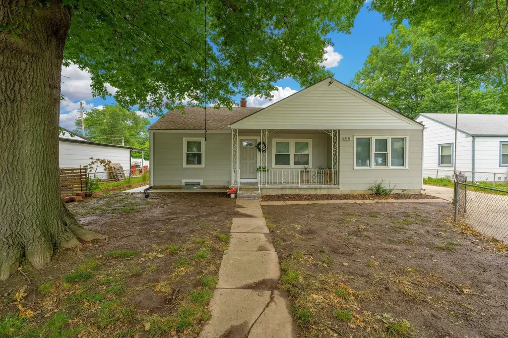 1839 S Bleckley Wichita KS 67218