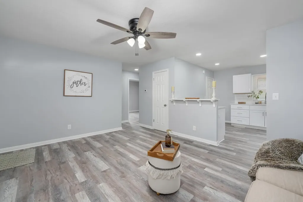 1839 S Bleckley Wichita KS 67218