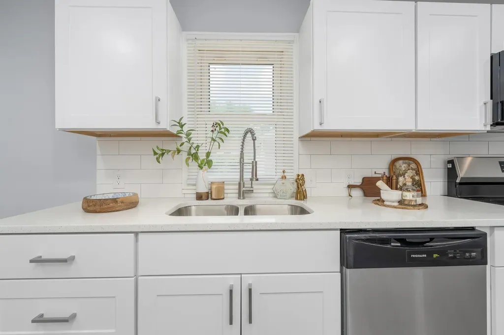 1839 S Bleckley Wichita KS 67218