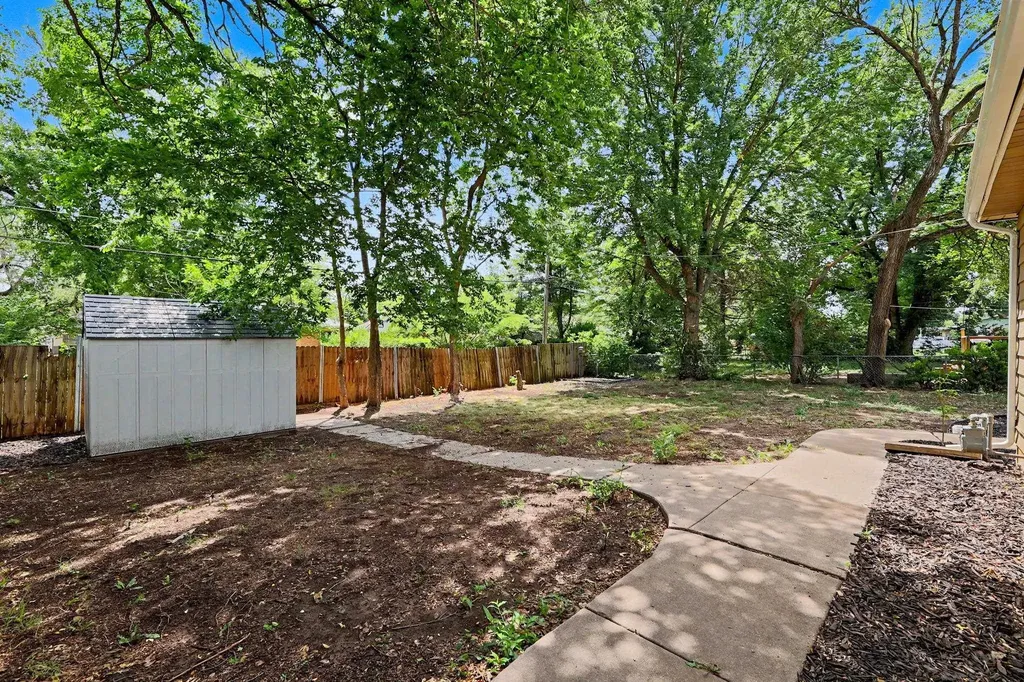 1416 N Buckner Street Derby KS 67037