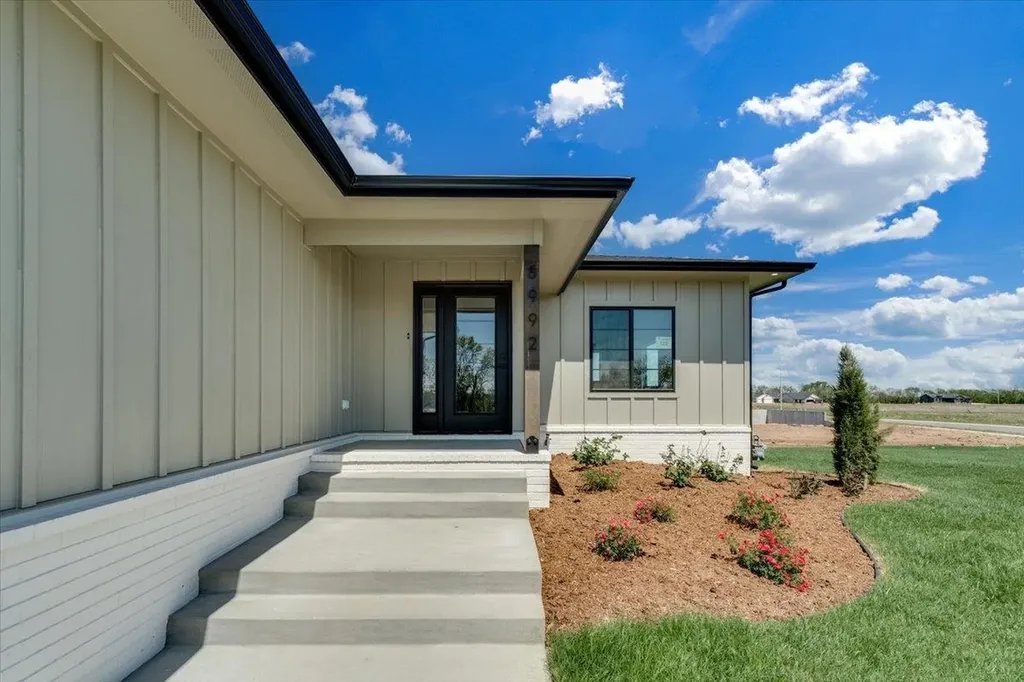 8992 E Bradford Street Wichita KS 67210