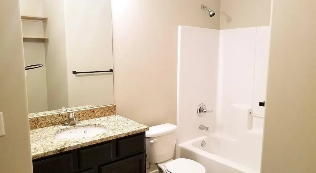 6411 S Vassar Avenue Derby KS 67037-8695