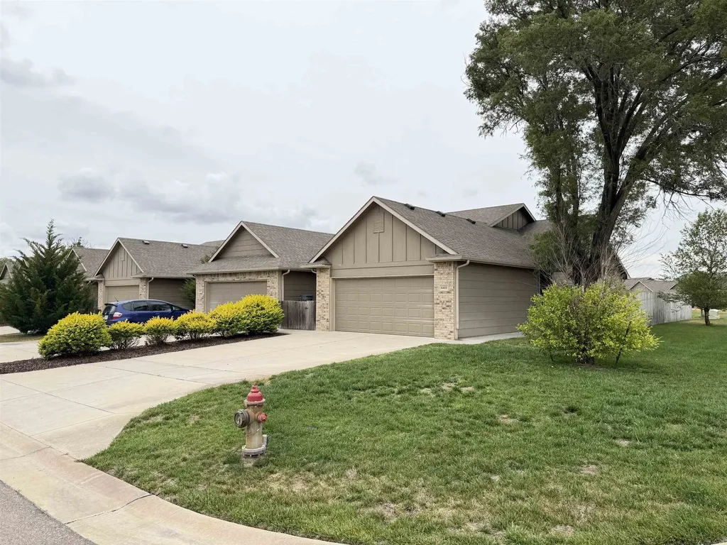 6411 S Vassar Avenue Derby KS 67037-8695