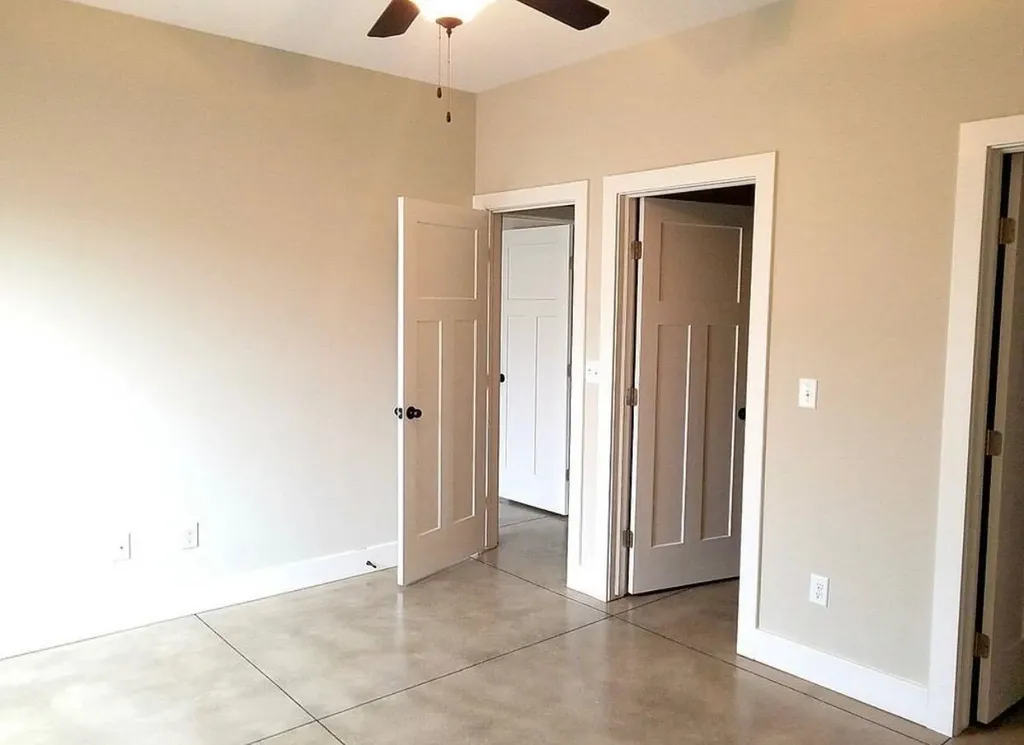 6411 S Vassar Avenue Derby KS 67037-8695