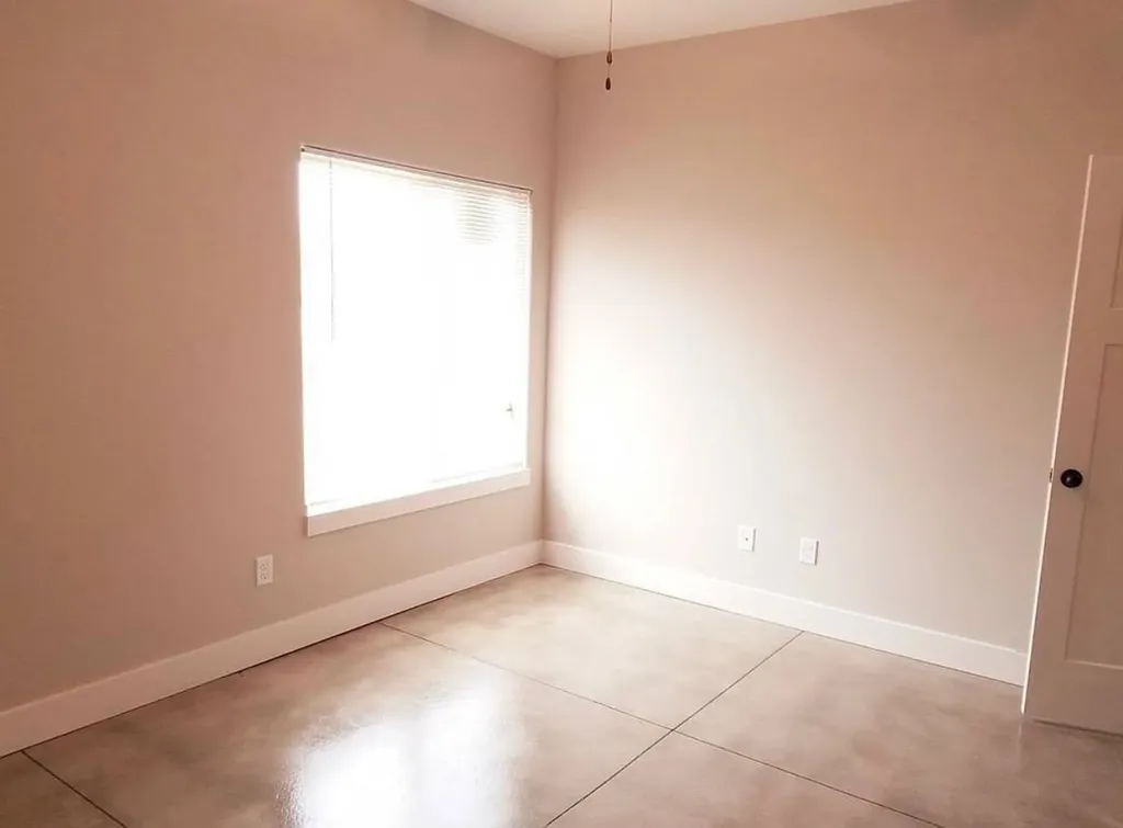 6411 S Vassar Avenue Derby KS 67037-8695