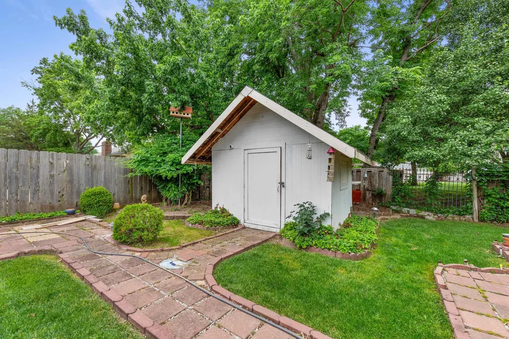 231 S Milstead Wichita KS 67209