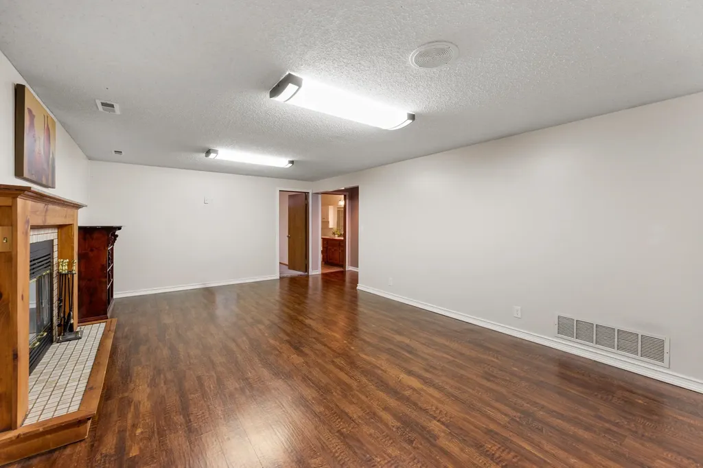 231 S Milstead Wichita KS 67209