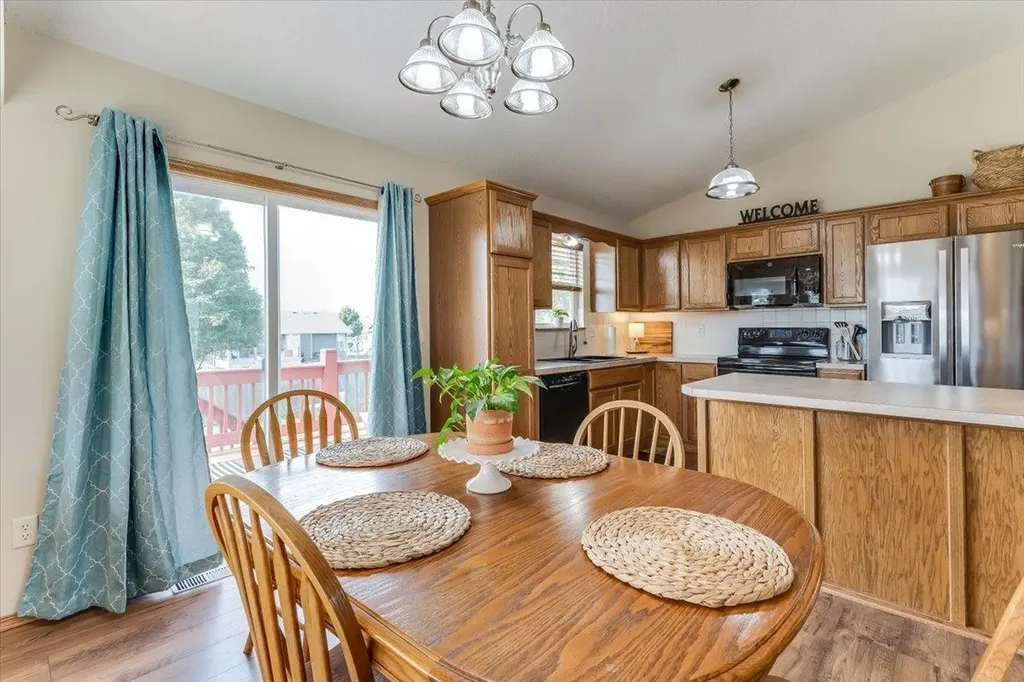 617 W Slate Andover KS 67002