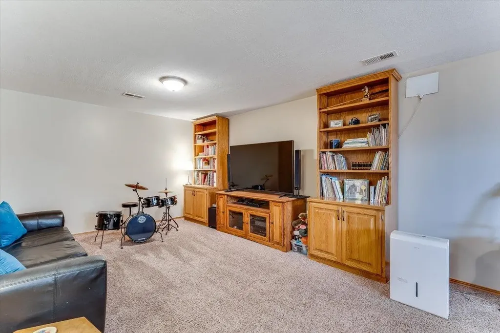 617 W Slate Andover KS 67002