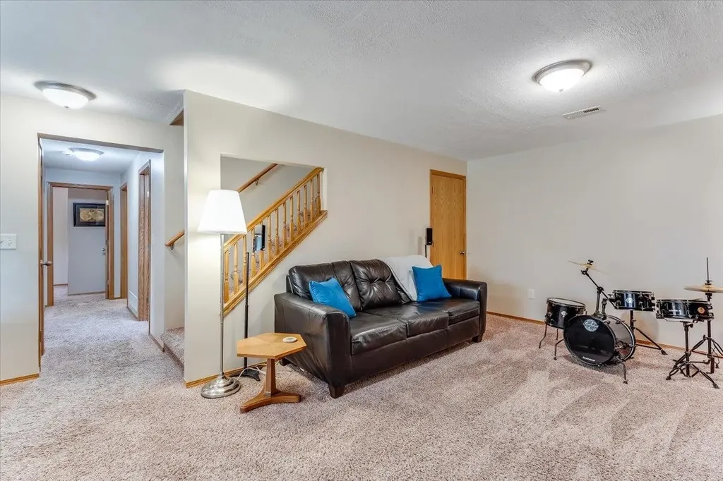 617 W Slate Andover KS 67002