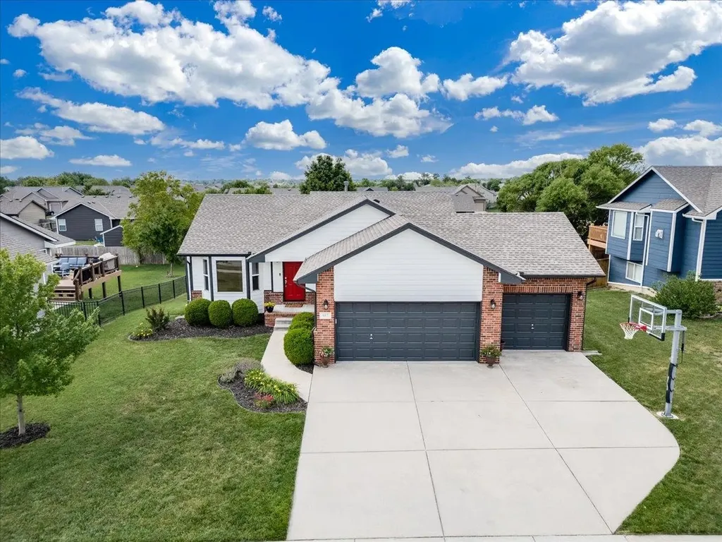 617 W Slate Andover KS 67002