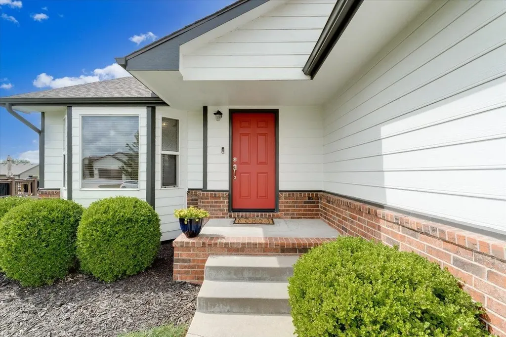 617 W Slate Andover KS 67002
