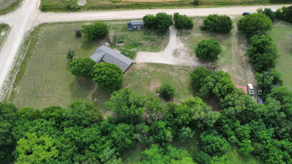 211 S Meridian Road Wellington KS 67152