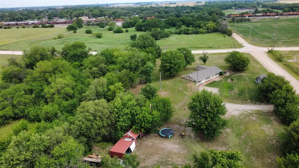 211 S Meridian Road Wellington KS 67152